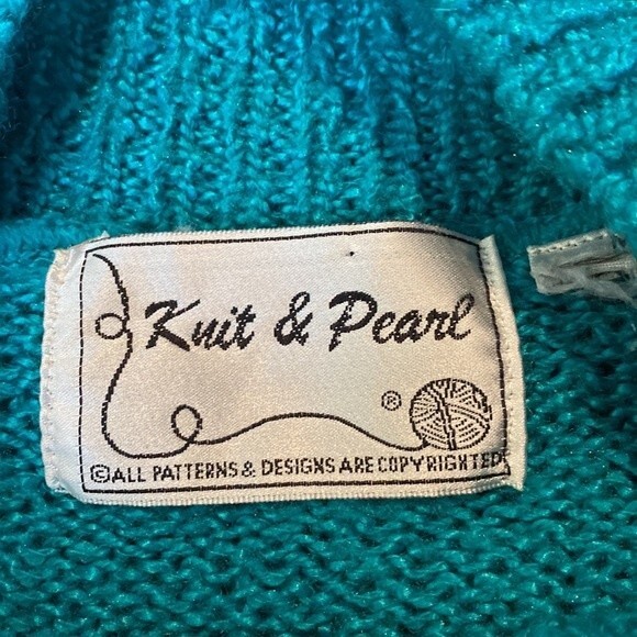 Vintage teal tunic sweater.  Super soft! Size Medium - Picture 3 of 3